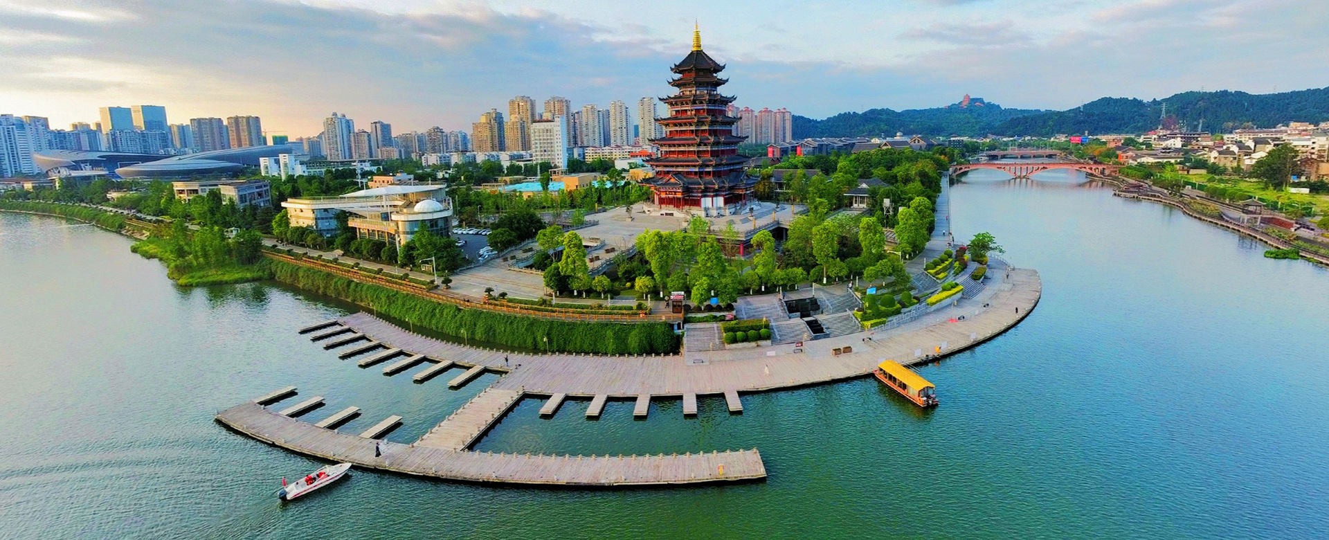 興企愛(ài)崗、志美行厲、建功立業(yè)